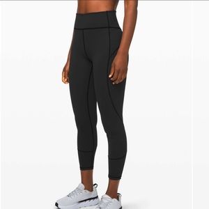 NWT Lululemon In-Movement Legging Size 6
